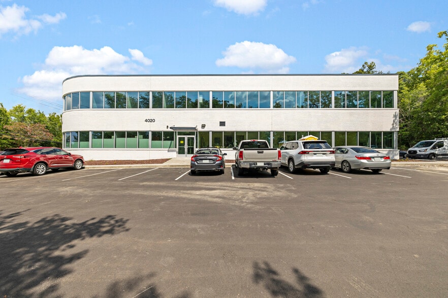More Photos Of 4020 N Roxboro St, Durham Medical For Lease