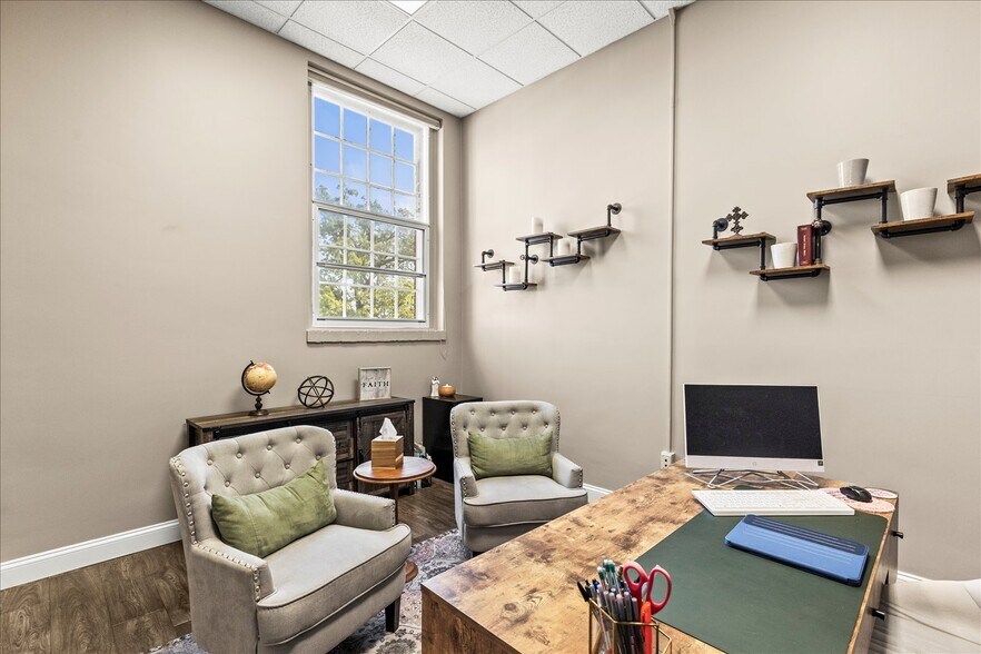 More Photos Of 195 Stock St, Hanover Medical For Sale