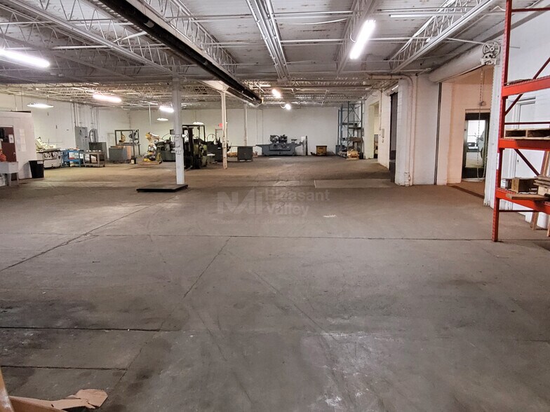 More Photos Of 981 Home Ave, Akron Manufacturing For Lease