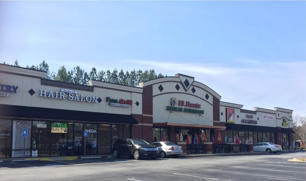 More Photos Of 12910 Highway 92, Woodstock Storefront For Lease
