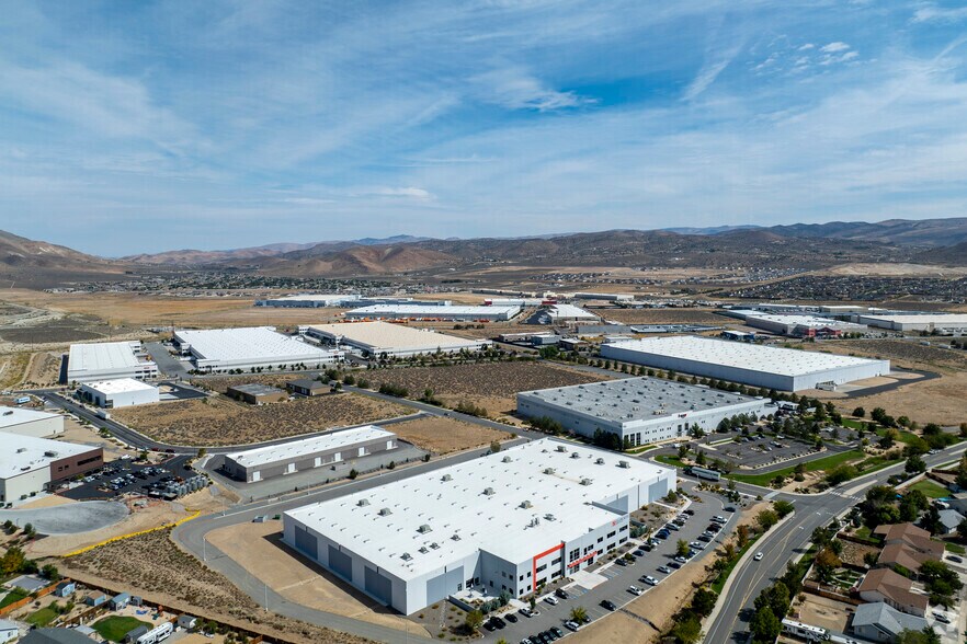 More Photos Of 95 Distribution Dr, Spanish Springs Distribution For Lease