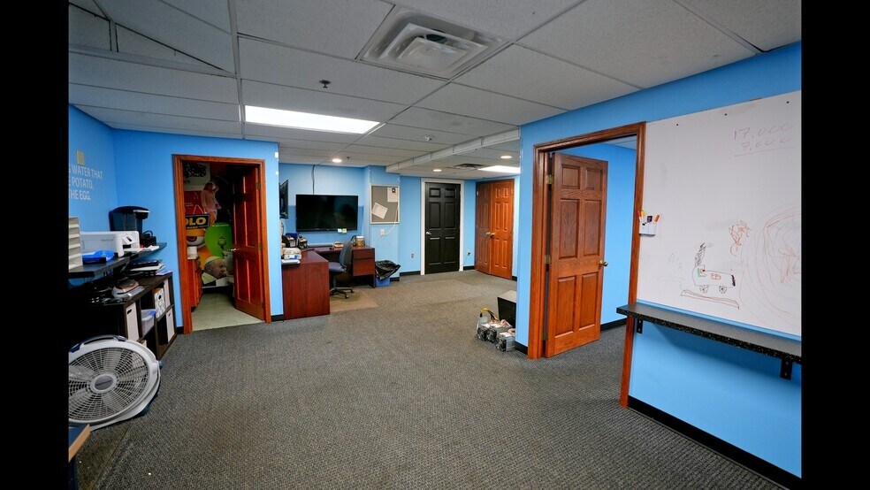 More Photos Of 910 W Ann Blvd, Greensburg General Retail For Sale