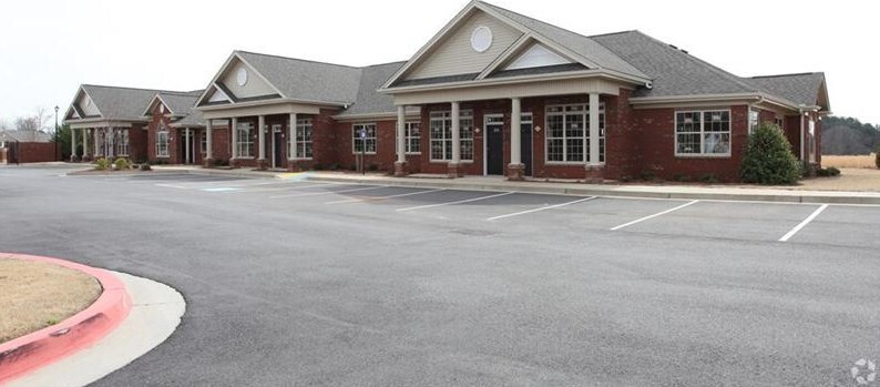 More Photos Of 113 Mountain Brook Dr, Canton Unknown For Lease