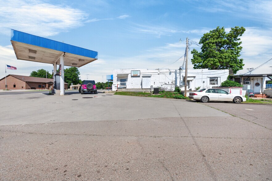 More Photos Of 12283 State Highway 39, Dibble Convenience Store For Sale