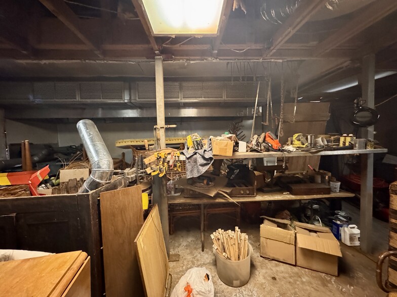 More Photos Of 2720 Cleveland St, Elloree Storefront Retail Residential For Sale