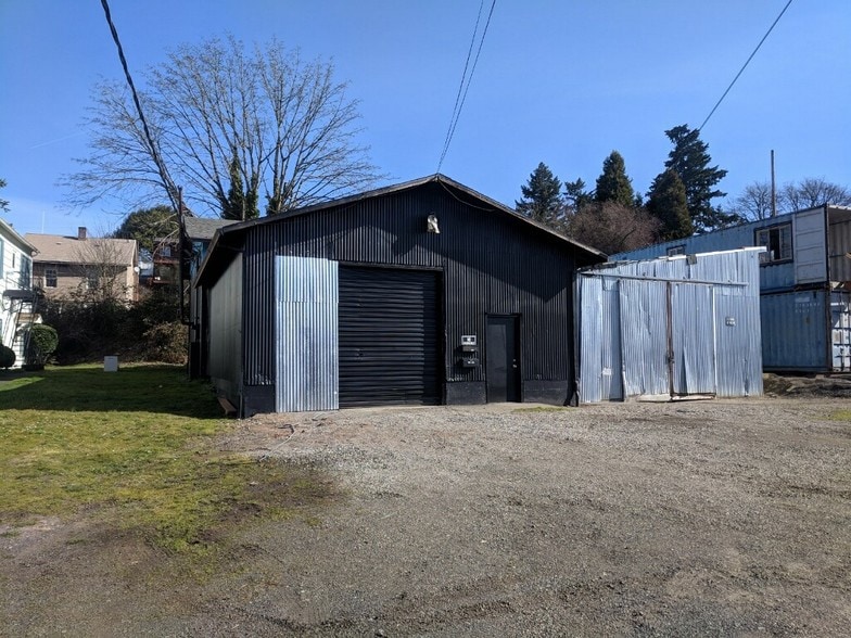 More Photos Of 8515 N Decatur St, Portland Service For Lease