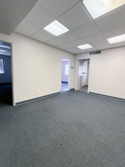 More Photos Of 249 Merchant St, Honolulu Office Residential For Lease