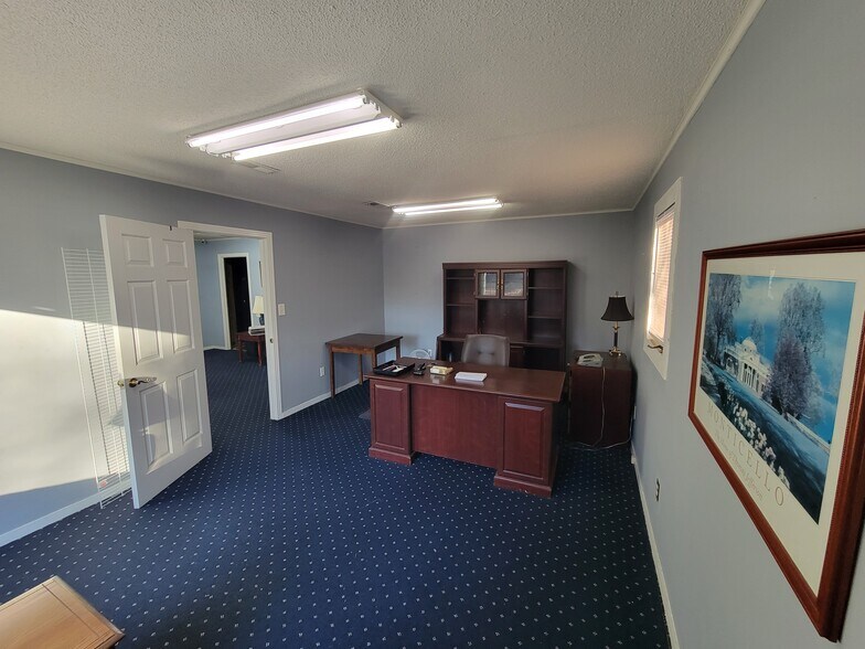 More Photos Of 1110 Hawkins Ave, Sanford Light Manufacturing For Sale