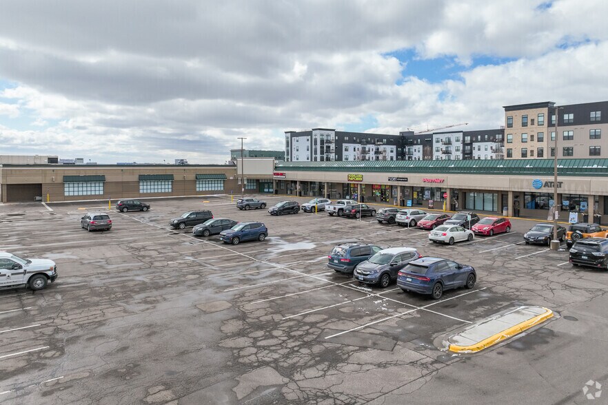 Primary Photo Of 2128-2144 Ford Pky, Saint Paul Freestanding For Lease