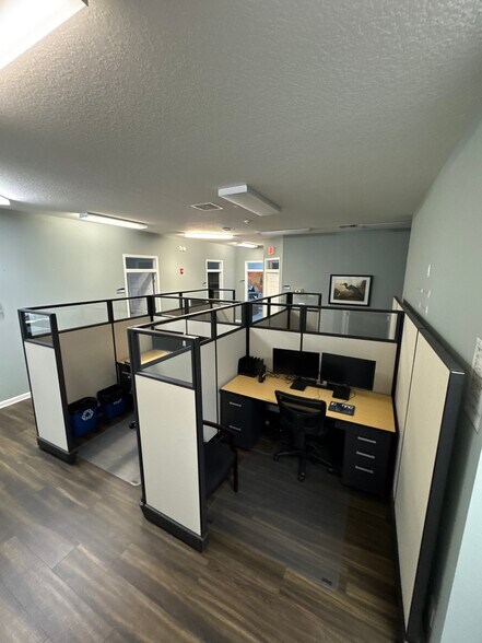 More Photos Of 2146 Alternate 19 N, Palm Harbor Office For Sale