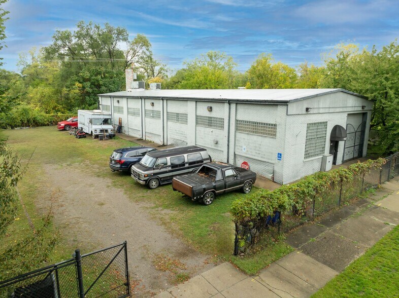 Primary Photo Of 1157 Concord St, Detroit Light Manufacturing For Sale