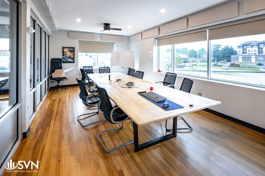 More Photos Of 611 Winchester Rd, Lexington Loft Creative Space For Lease