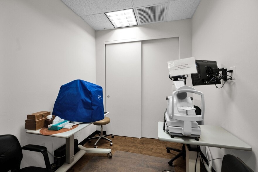 More Photos Of 8404 E Shea Blvd, Scottsdale Medical For Lease