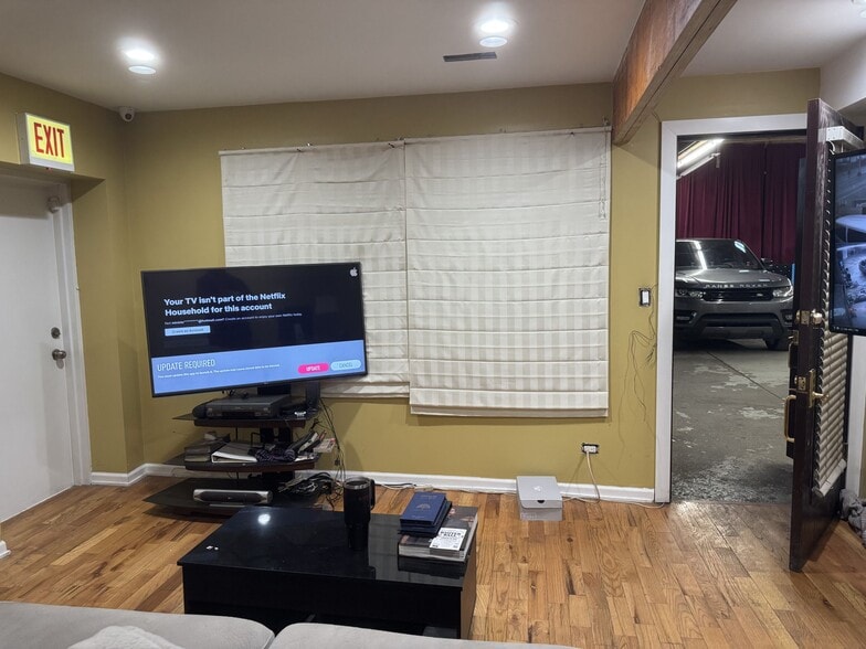 More Photos Of 4519 W Lake St, Chicago Warehouse For Sale