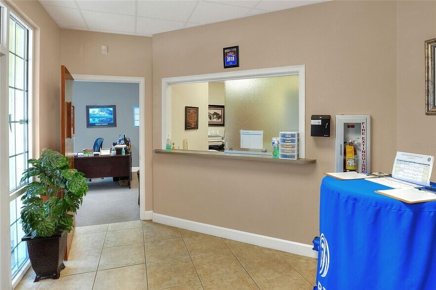 More Photos Of 1503 6th St SE, Winter Haven Storefront Retail Office For Sale