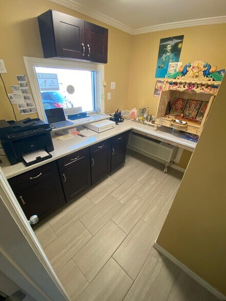 More Photos Of 921 E 8th St, Dallas Hotel For Sale