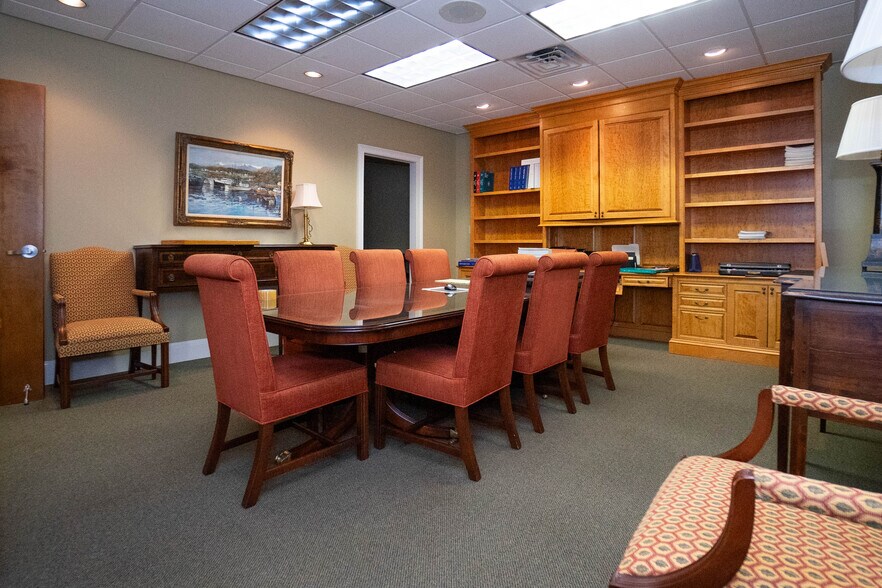 More Photos Of 120 Trinity Pl, Athens Medical For Sale