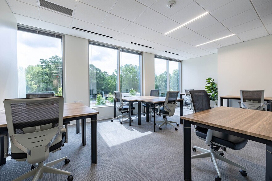 More Photos Of 121 Perimeter Ctr W, Atlanta Coworking Space