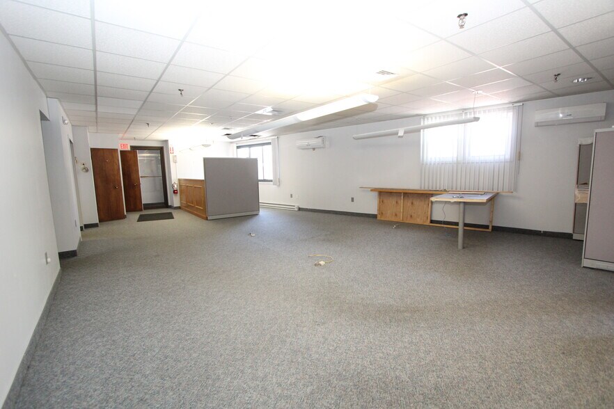 More Photos Of 7 Henry St, Worcester Light Manufacturing For Lease