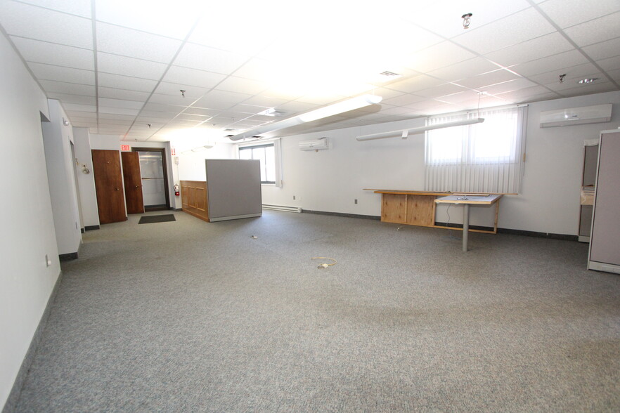 More Photos Of 7 Henry St, Worcester Warehouse For Sale