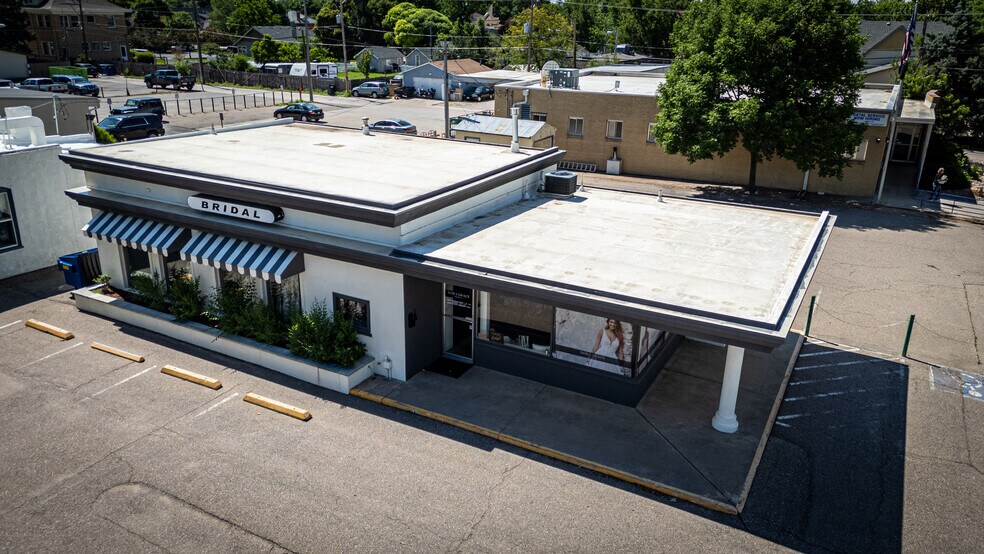 More Photos Of 529 Main St, Windsor Freestanding For Sale