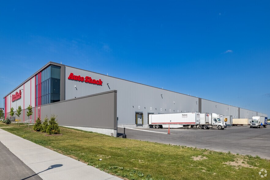 More Photos Of 115 Journeyman St, Kanata Service For Lease