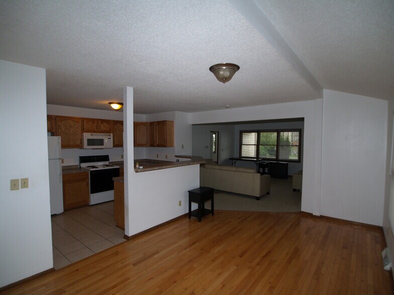 More Photos Of 4725 Chestnut Ridge Rd, Amherst Apartments For Sale