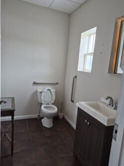 More Photos Of 704 Walt Whitman Rd, Melville Freestanding For Lease