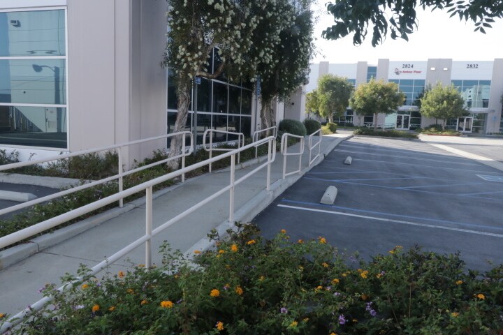 More Photos Of 2816 Columbia St, Torrance Light Distribution For Lease