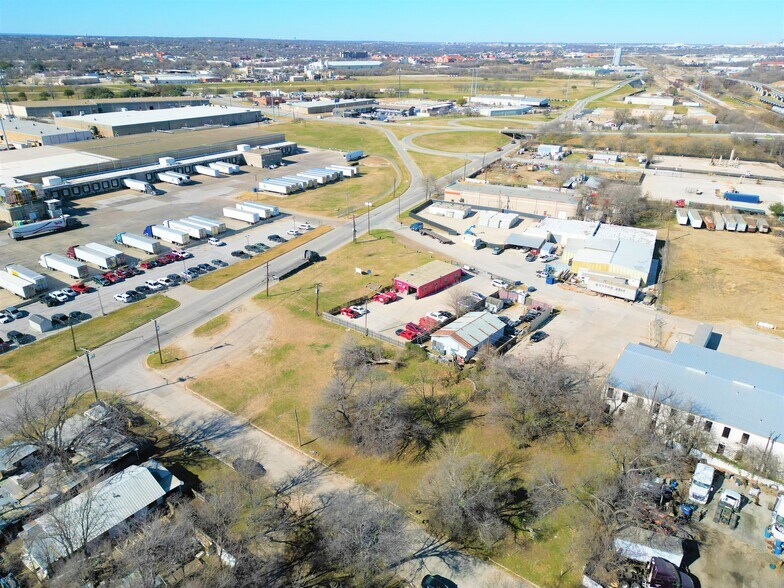 More Photos Of 1350 Samuels Ave, Fort Worth Land For Sale