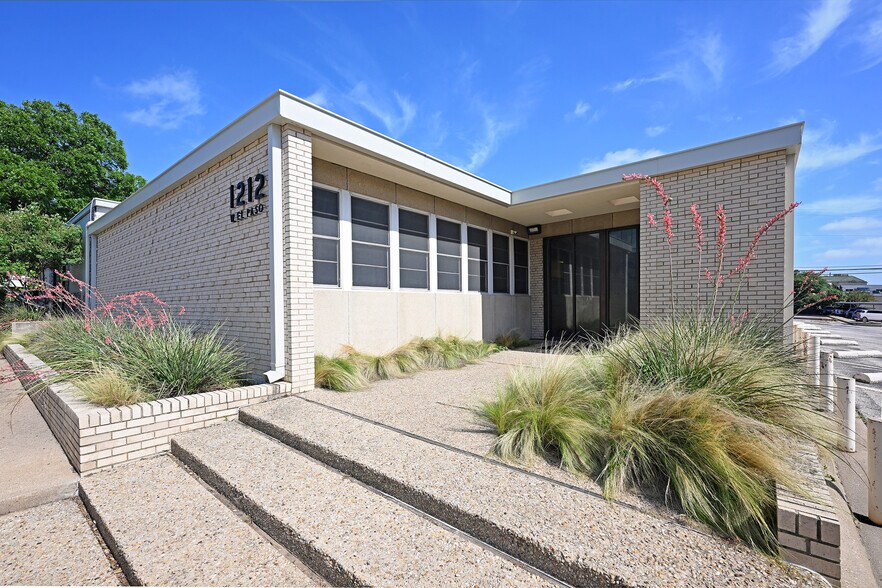 Primary Photo Of 1212 W El Paso St, Fort Worth Loft Creative Space For Sale