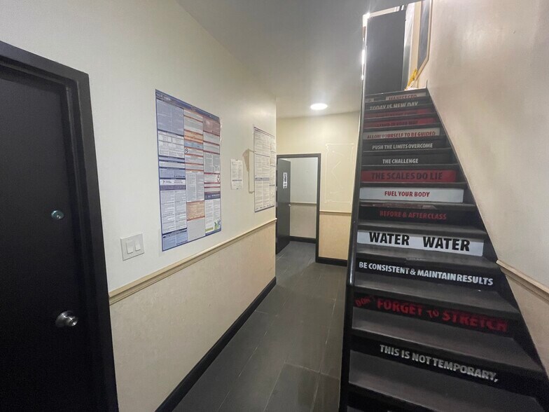 More Photos Of 43 Essex St, New York Storefront Retail Residential For Lease