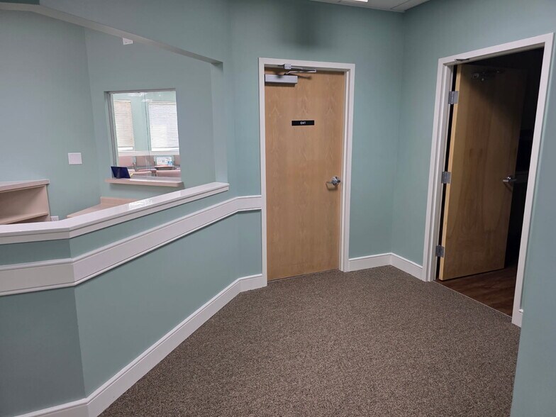 More Photos Of 501 Kings Bay Rd N, Kingsland Medical For Lease