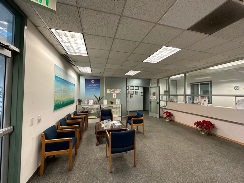More Photos Of 595 Lawrence Expy, Sunnyvale Medical For Sale