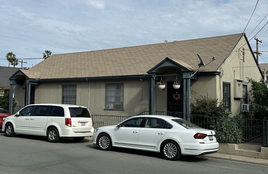 More Photos Of 4515 35th Pl, San Diego Apartments For Sale