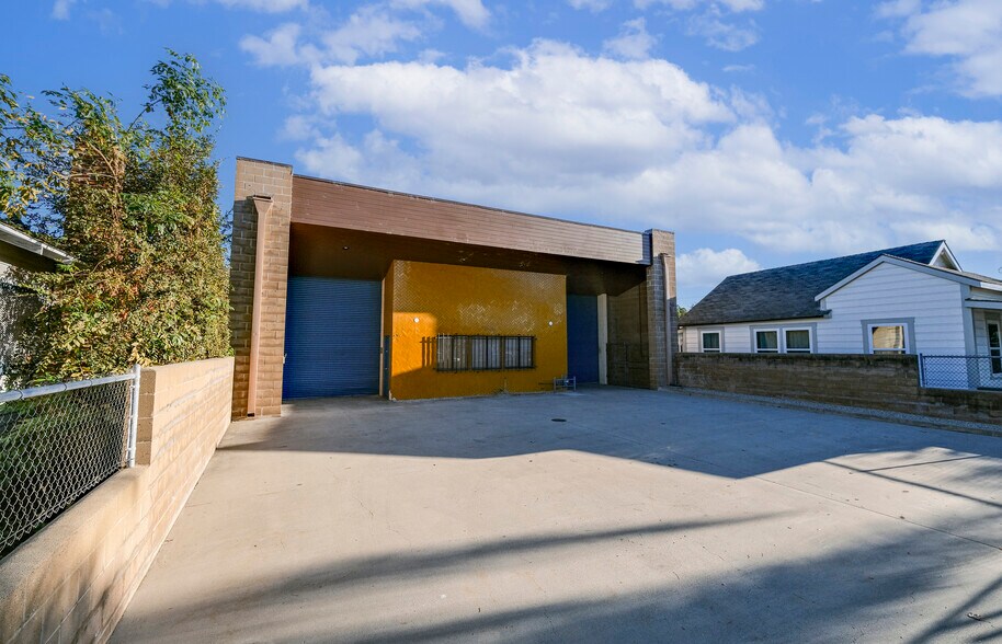 Primary Photo Of 724 Reddick St, Santa Barbara Warehouse For Sale