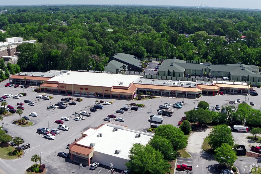 More Photos Of 630 Skylark Dr, Charleston Unknown For Lease