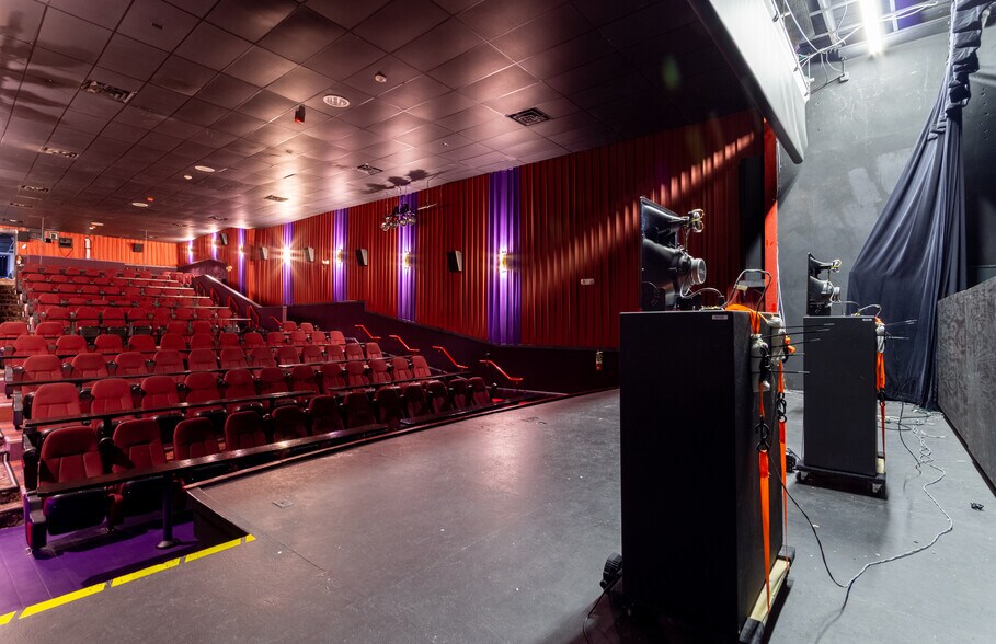 More Photos Of 219 E Central Ave, Belton Theater Concert Hall For Sale