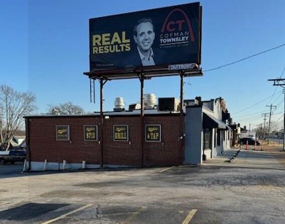 Primary Photo Of 8713 Gravois Rd, Saint Louis Restaurant For Lease
