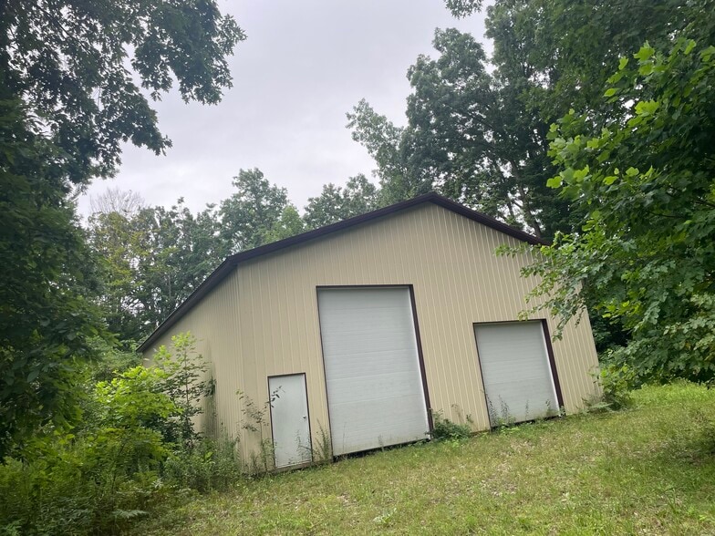 More Photos Of 52 Nestle Dr, Fulton Lodge Meeting Hall For Sale