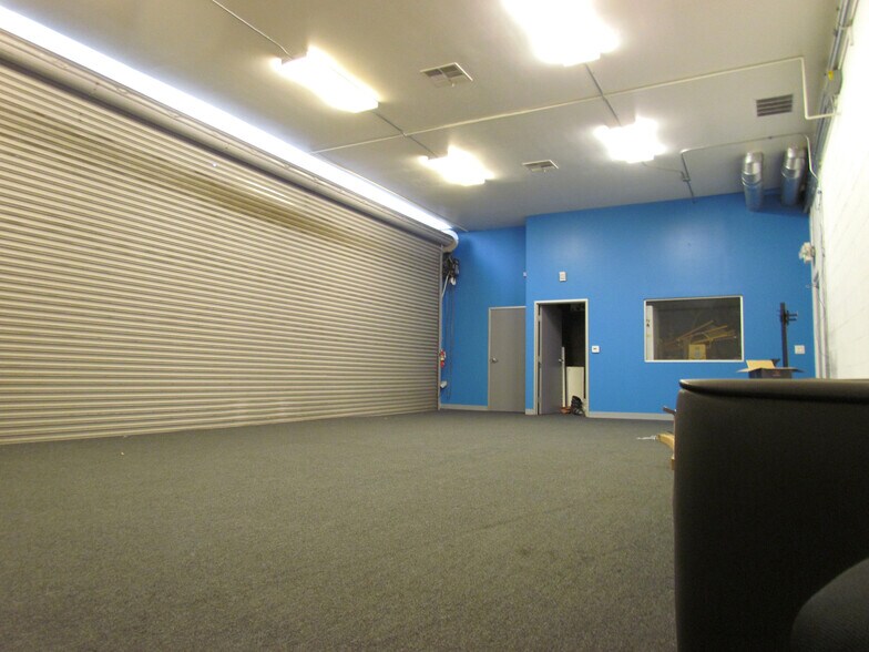 More Photos Of 1518-1520 W Magnolia Blvd, Burbank Storefront Retail Office For Sale