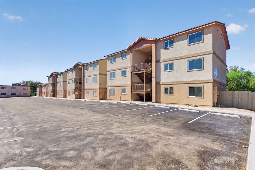 Primary Photo Of 2301 Seco Adobe Cir, North Las Vegas Apartments For Sale