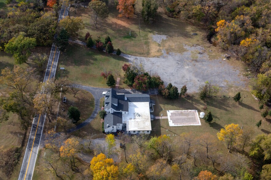More Photos Of 1 W 81st St, Tulsa Lodge Meeting Hall For Sale