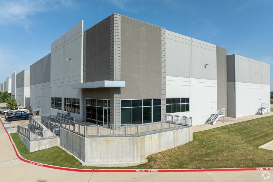 Primary Photo Of 5251 Frye Rd, Irving Manufacturing For Lease
