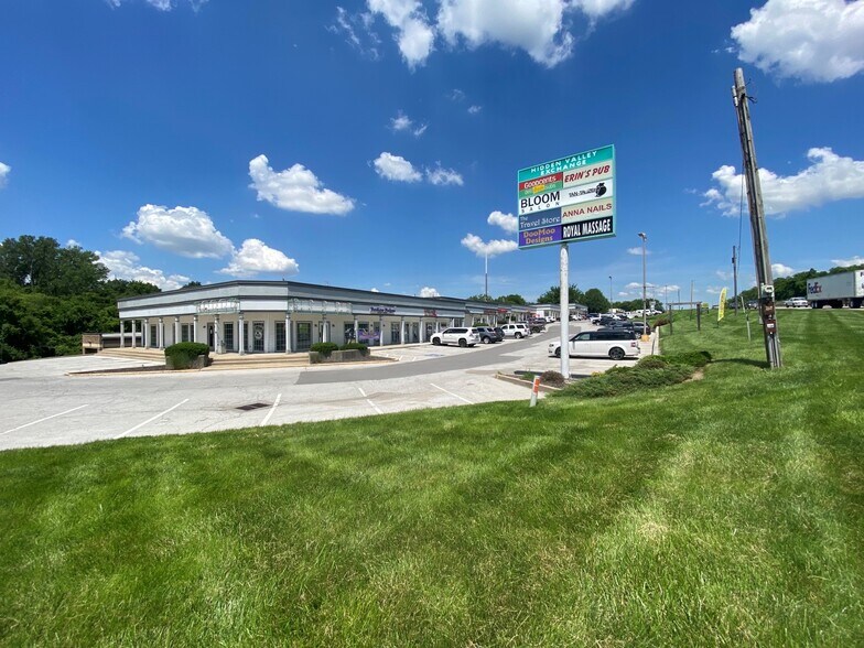 Primary Photo Of 3010 S 291 Hwy, Independence Freestanding For Lease