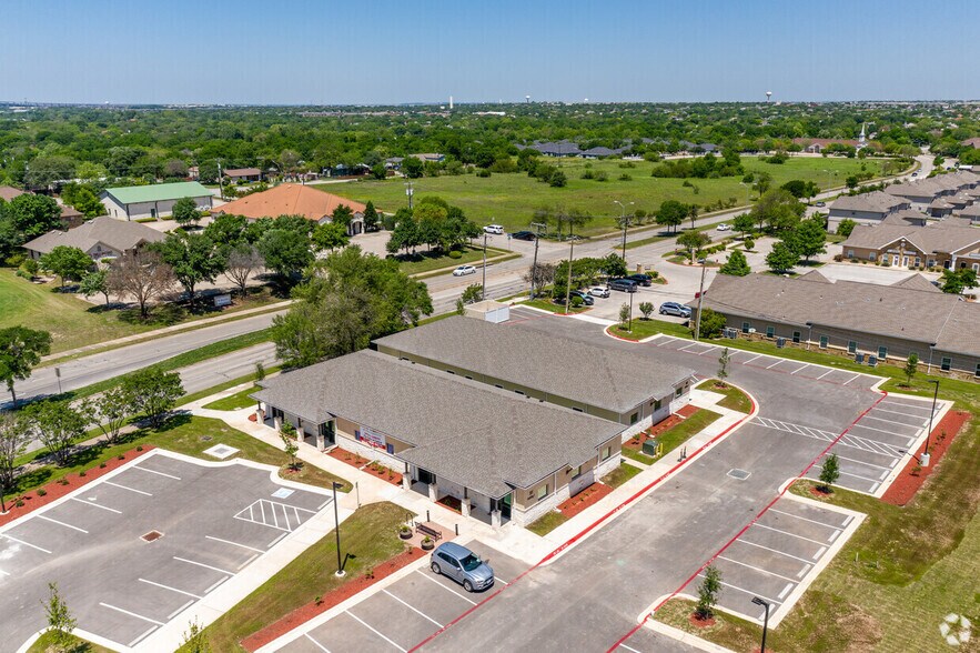 More Photos Of 201 N Heatherwilde Blvd, Pflugerville Medical For Lease
