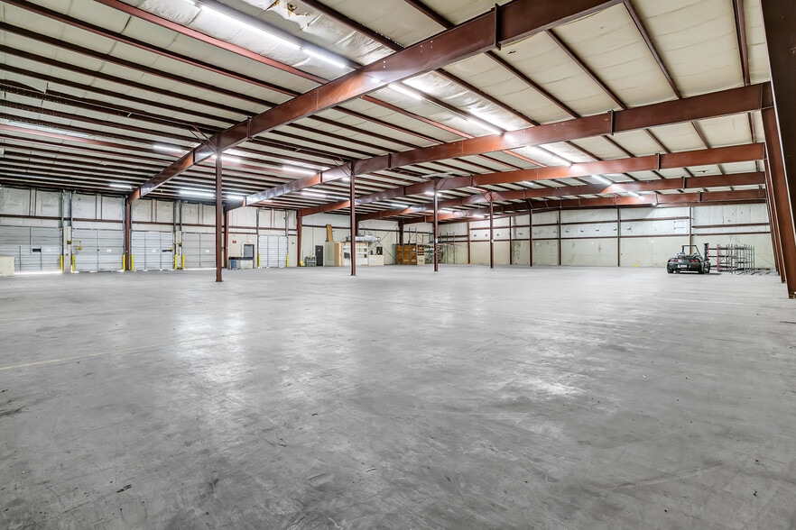 More Photos Of 2100 Commerce Dr, Cayce Warehouse For Lease