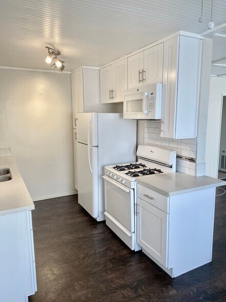 More Photos Of 1014 N Oxford Ave, Los Angeles Apartments For Sale