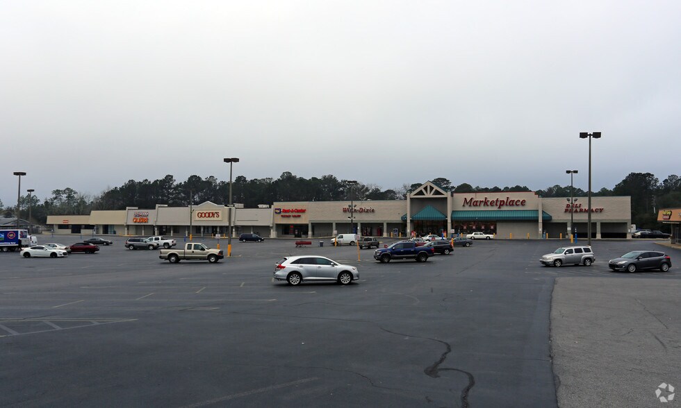 More Photos Of 1030 US Highway 331 S, Defuniak Springs Storefront For Lease