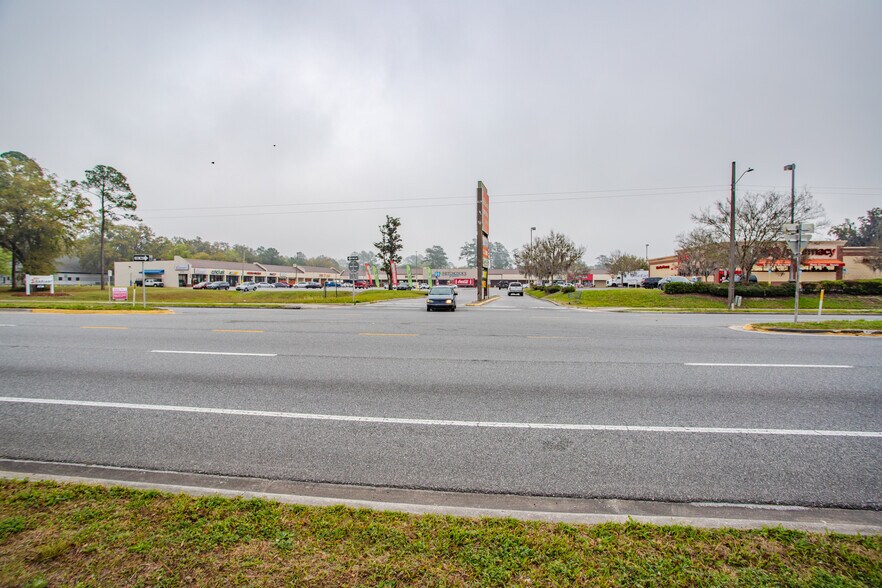 More Photos Of 6004 Se Us Highway 301, Hawthorne Specialty For Sale